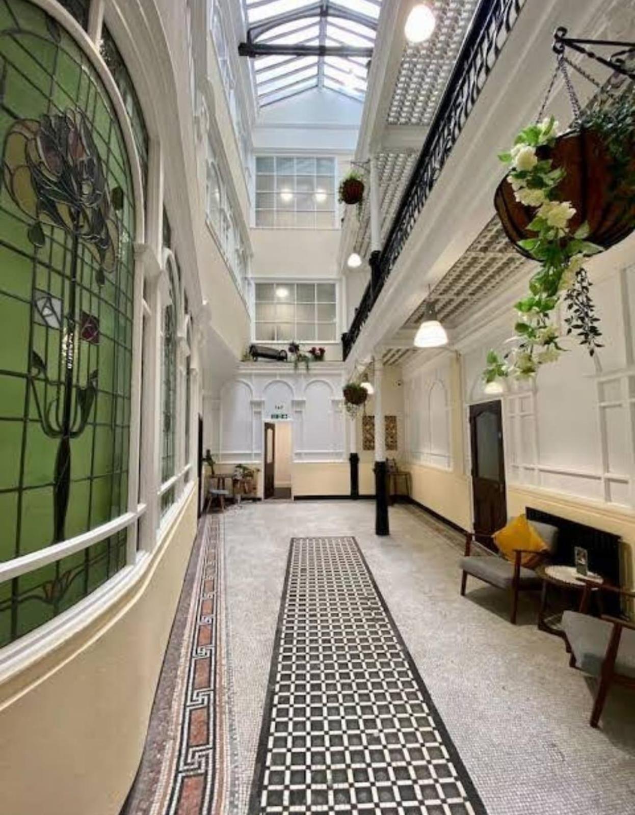 Liverpool Gem: Cozy Studio Retreat Buitenkant foto