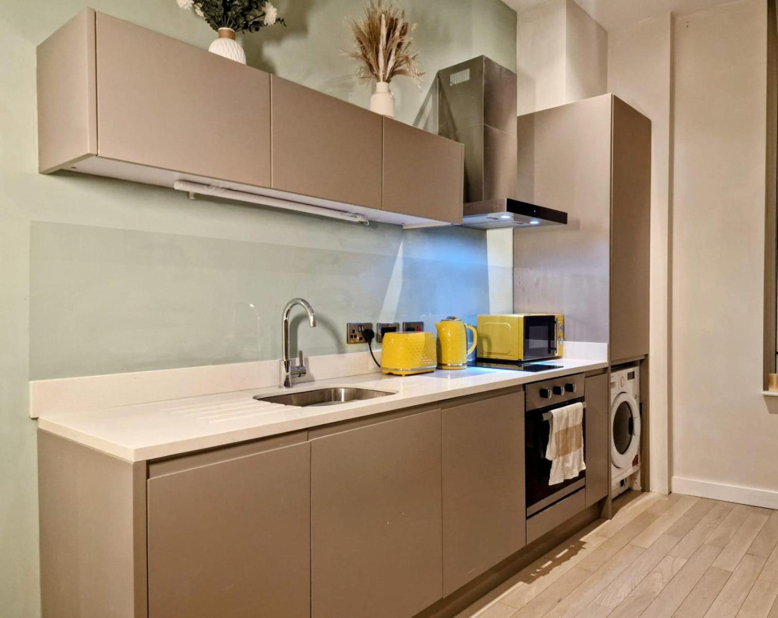 Liverpool Gem: Cozy Studio Retreat Buitenkant foto